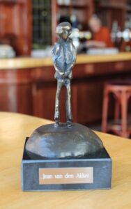 Kei voor Jean Van den Akker